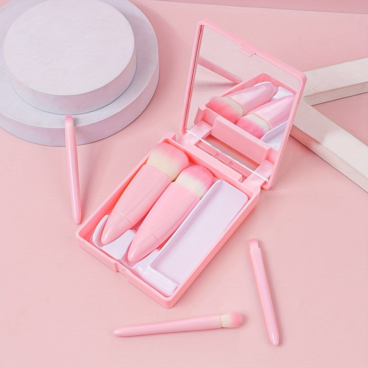 5-Piece Makeup Brush Set with Mirror Box – Portable & Versatile | Face & Eye Brushes Coffee color MAHYSTYLE