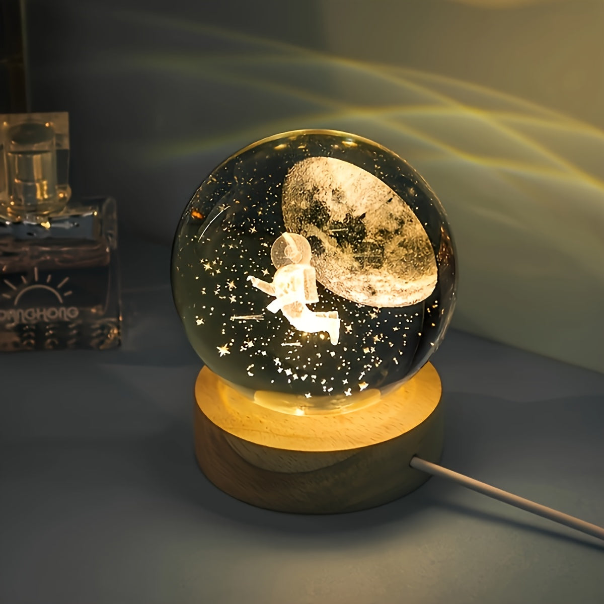 3D Galaxy Crystal Ball Night Light – Saturn Laser-Engraved, USB Powered Traveling In The Starry Sky / 6cm Ball + Round Wooden Base MAHYSTYLE
