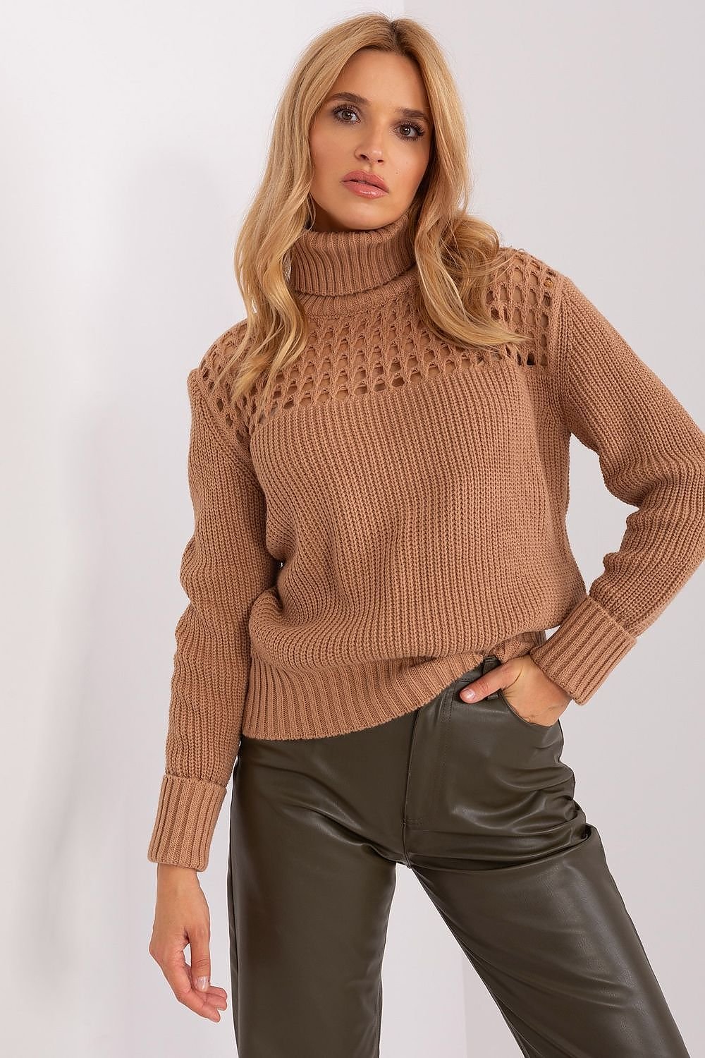 Classic Turtleneck Sweater brown / one-size-fits-all MAHYSTYLE