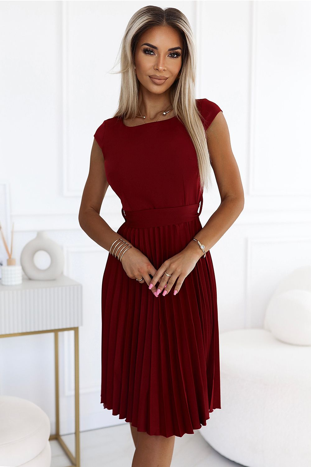 Lila Plissert Kjole – Elegant & allsidig | Numoco