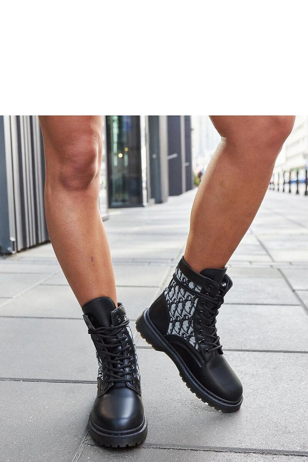 Giraldo Black Trappers – Trendy Lace-Up Boots for Fall & Spring black / 36 MAHYSTYLE