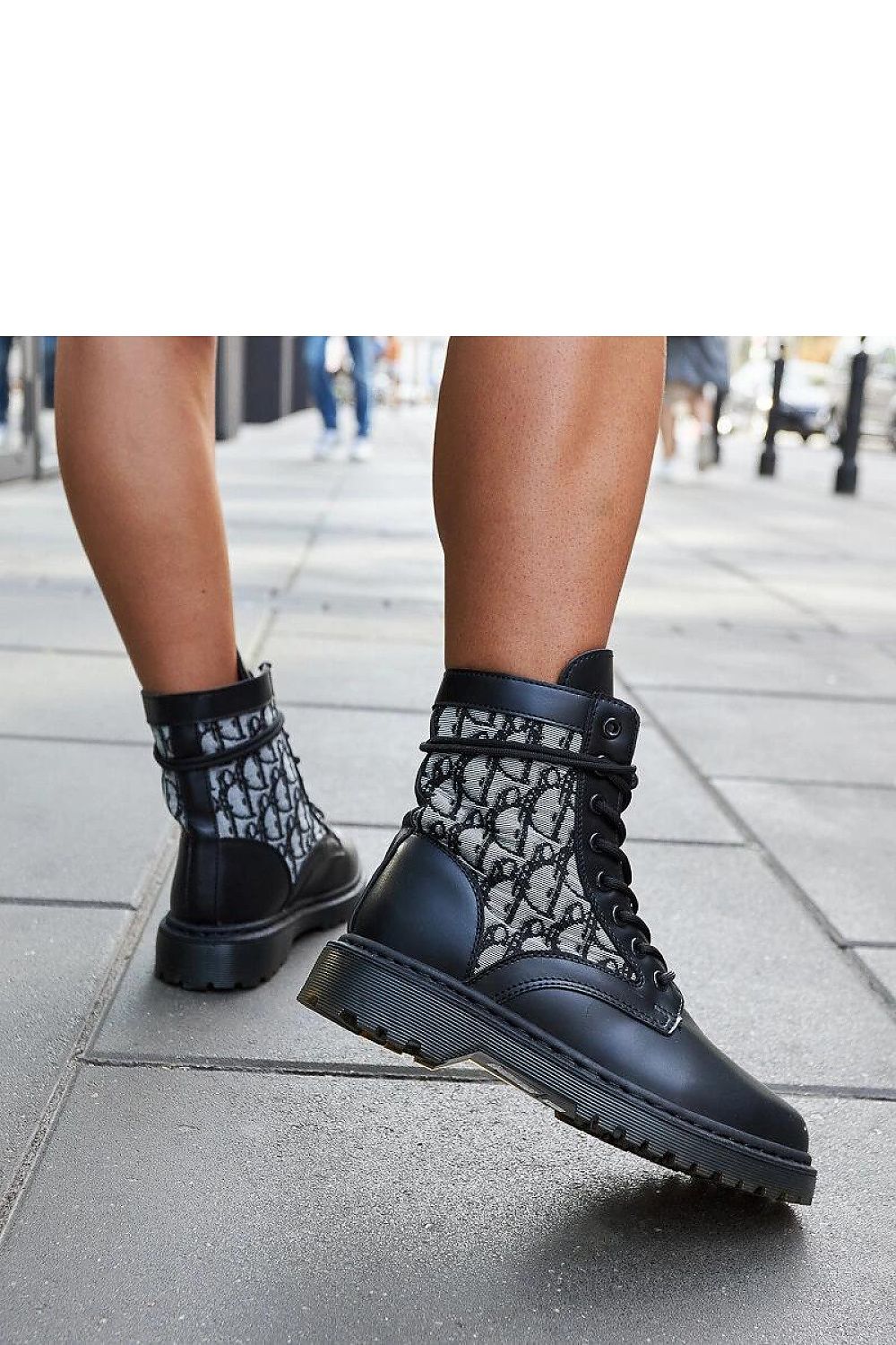 Giraldo Black Trappers – Trendy Lace-Up Boots for Fall & Spring black / 36 MAHYSTYLE