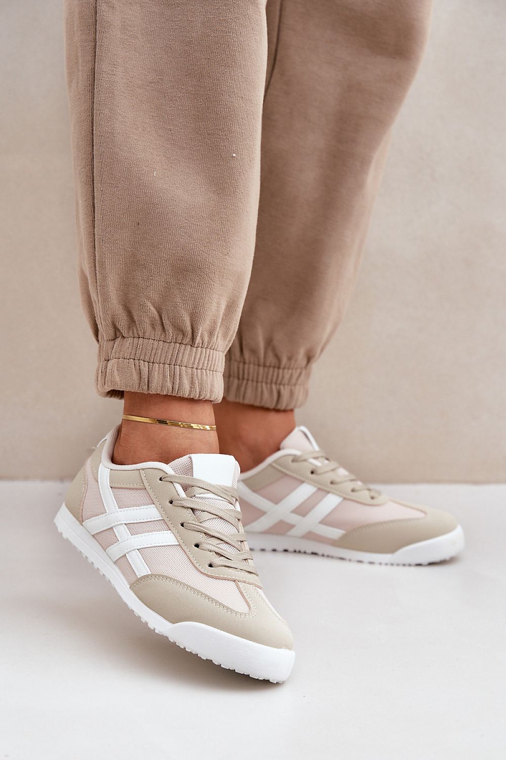 Mira Women's Low Sneakers – Comfort and Style for Everyday Wear beige / 36 MAHYSTYLE
