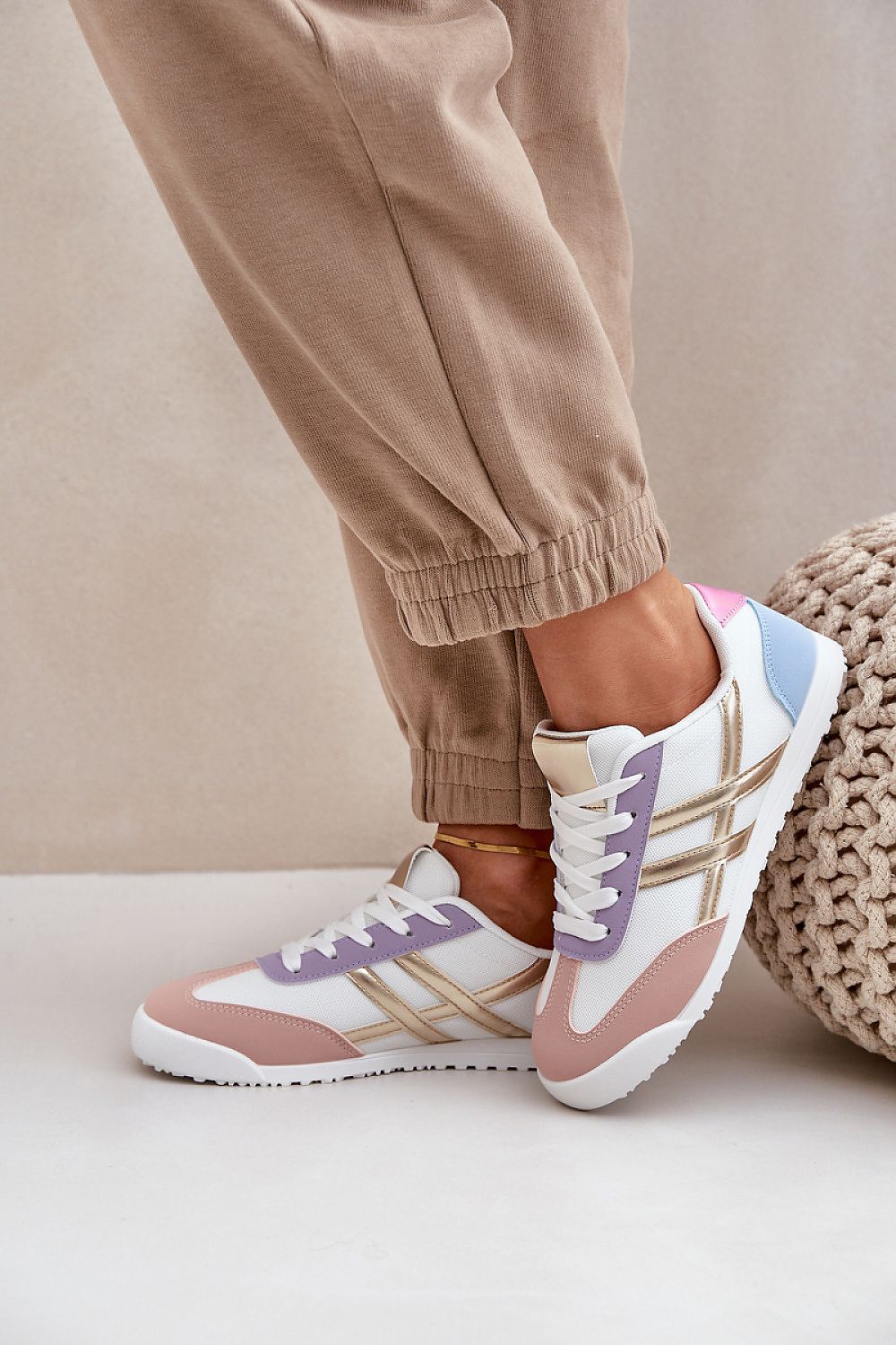 Mira Women's Low Sneakers – Comfort and Style for Everyday Wear white / 36 MAHYSTYLE