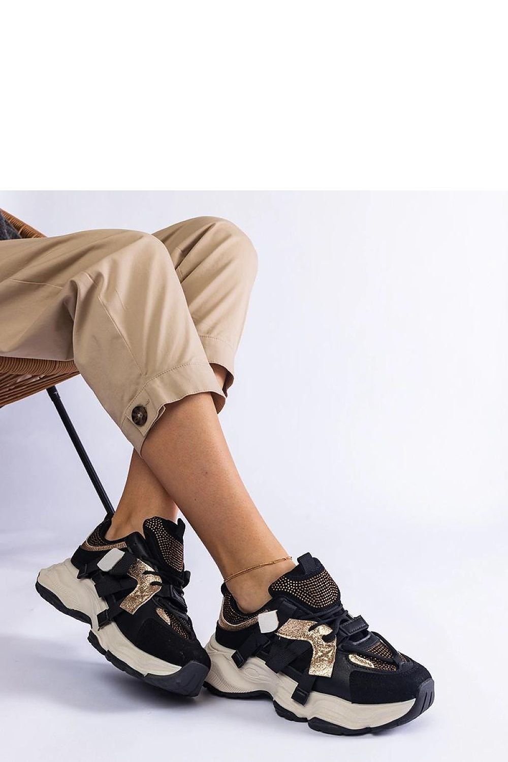 Golden Grace – Elegant Beige Sneakers black / 36 MAHYSTYLE
