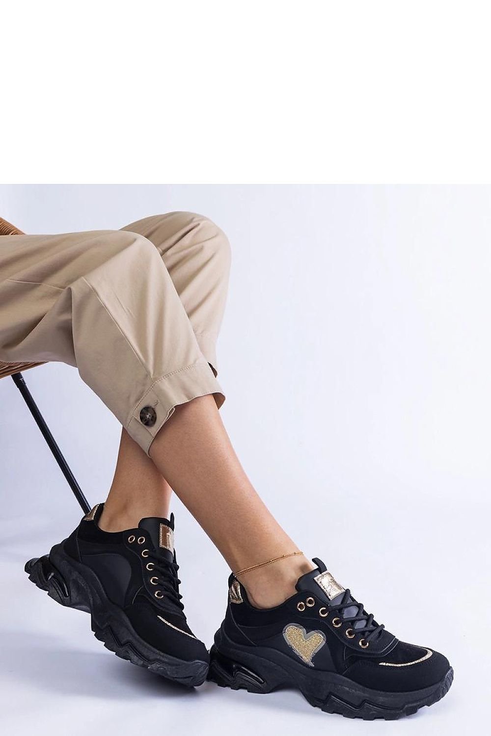 Martinez Brown Platform Sneakers with Heart – A Unique Touch of Style black / 36 MAHYSTYLE